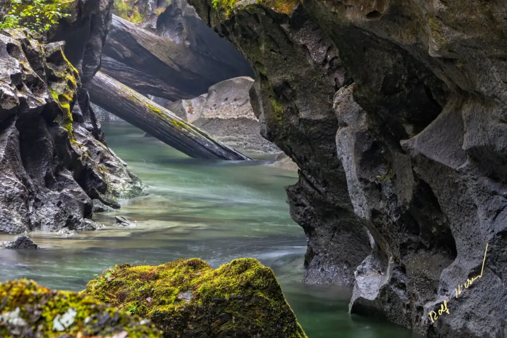 Atluck Creek Huson Cave